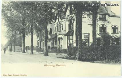 ansichtkaart: Heerlen, Akerweg