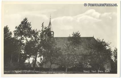 Niezijl, Ned. Herv. Kerk ansichtkaart: Niezijl, Ned. Herv. Kerk