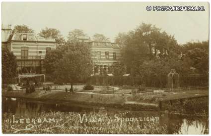 Leerdam, Villa 'Spoorzicht' ansichtkaart: Leerdam, Villa 'Spoorzicht'
