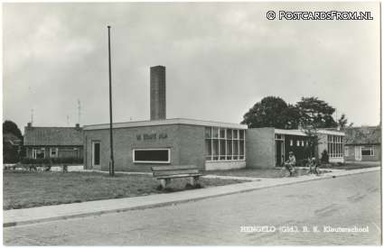 Hengelo GL, R.K. Kleuterschool ansichtkaart: Hengelo GL, R.K. Kleuterschool