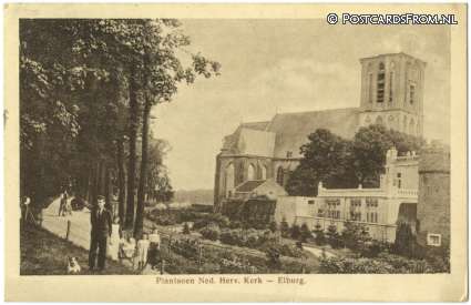 Elburg, Plantsoen Ned. Herv. Kerk ansichtkaart: Elburg, Plantsoen Ned. Herv. Kerk