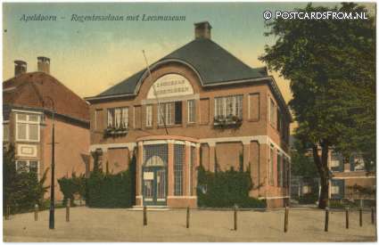 Apeldoorn, Regentesselaan met Leesmuseum ansichtkaart: Apeldoorn, Regentesselaan met Leesmuseum