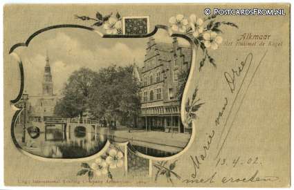 ansichtkaart: Alkmaar, Het Huis met de Kogel. Randversiering