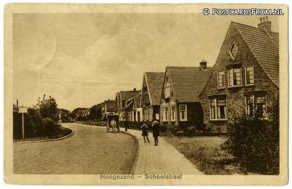 ansichtkaart: Hoogezand, Schoolstraat