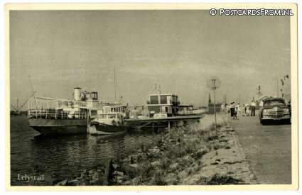 ansichtkaart: Lelystad, --