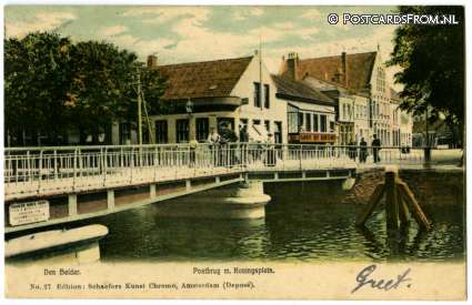 ansichtkaart: Den Helder, Postbrug m. Koningsplein
