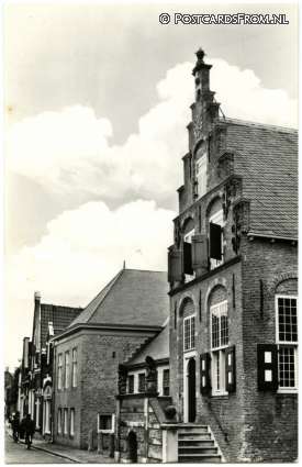 ansichtkaart: Haastrecht, Raadhuis
