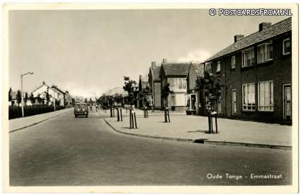 ansichtkaart: Oude-Tonge, Emmastraat