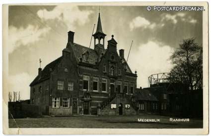 ansichtkaart: Medemblik, Raadhuis