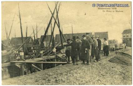 ansichtkaart: Marken, Watersnood 1816. De Prins te Marken