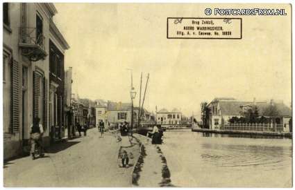 ansichtkaart: Waddinxveen, Noord Waddingsveer. Brug Zuidzij