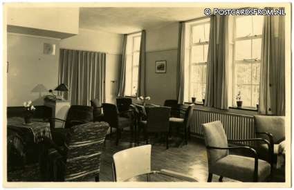 ansichtkaart: Harderwijk, Sanatorium 'Sonnevanck'. Conversatiezaal Zusters. Hoofdgebouw