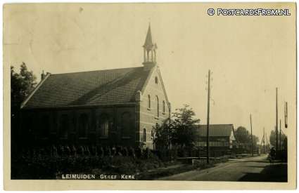 Leimuiden, Geref. Kerk. Garage K. Breedijk ansichtkaart: Leimuiden, Geref. Kerk. Garage K. Breedijk