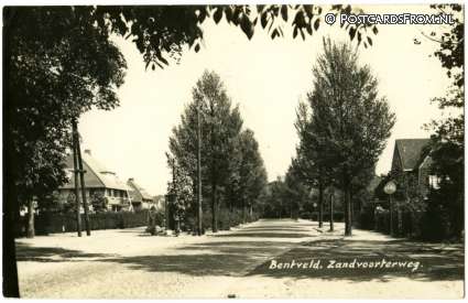 ansichtkaart: Bentveld, Zandvoorterweg