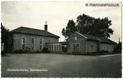 ansichtkaart: Hoedekenskerke, Gemeentehuis