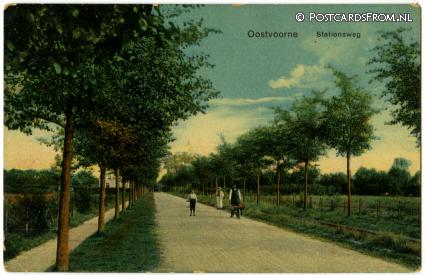 ansichtkaart: Oostvoorne, Stationsweg