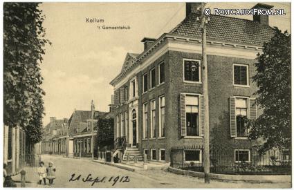 ansichtkaart: Kollum, 't Gemeentehuis