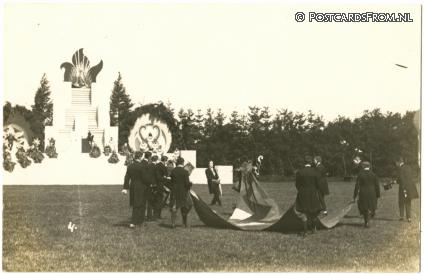 Groningen, Levens Bruiloftsfeest Lustrum 1924? ansichtkaart: Groningen, Levens Bruiloftsfeest Lustrum 1924?
