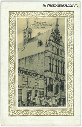 ansichtkaart: Brouwershaven, Stadhuis