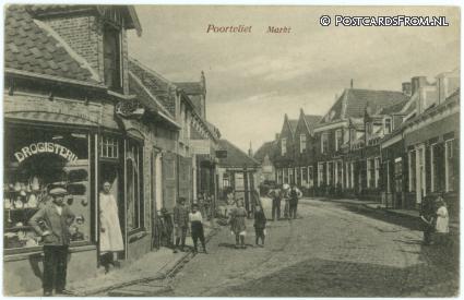 ansichtkaart: Poortvliet, Markt. Drogisterij