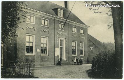 ansichtkaart: Wormer, Raadhuis