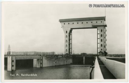 ansichtkaart: Tiel, Pr. Bernhardsluis
