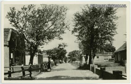 Terschelling Hoorn, Dorpstraat ansichtkaart: Terschelling Hoorn, Dorpstraat