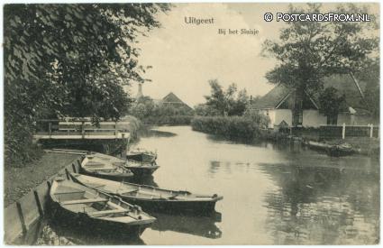 Uitgeest, Bij het Sluisje ansichtkaart: Uitgeest, Bij het Sluisje