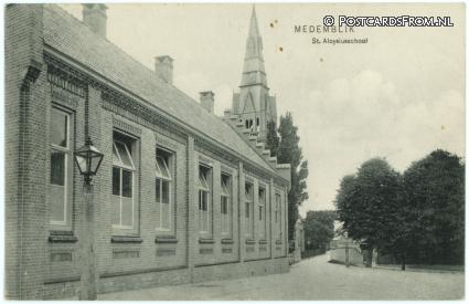 ansichtkaart: Medemblik, St. Aloysiusschool