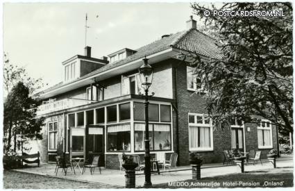 ansichtkaart: Winterswijk Meddo, Achterzijde Hotel-Pension 'Onland'