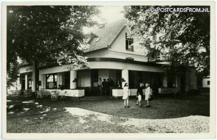 Paterswolde, Hotel 'Twee Provincien' ansichtkaart: Paterswolde, Hotel 'Twee Provincien'