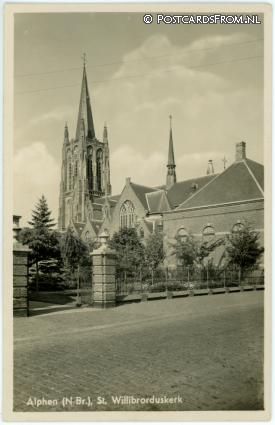 ansichtkaart: Alphen NB, St. Willebrorduskerk