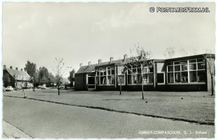 Emmer-Compascuum, O.L. School ansichtkaart: Emmer-Compascuum, O.L. School