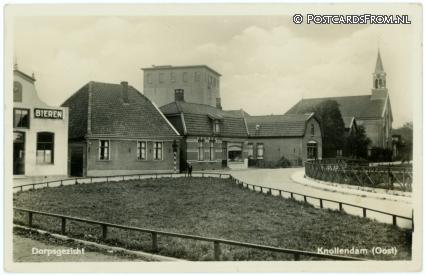 ansichtkaart: Oostknollendam, Dorpsgezicht