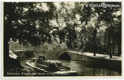 ansichtkaart: Amsterdam, Bruggen over Heeren- en Reguliersgracht