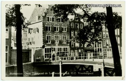 Amsterdam, Oude Trapgevel de Leeuwenburg a.d. O.Z. Voorburgwal ansichtkaart: Amsterdam, Oude Trapgevel de Leeuwenburg a.d. O.Z. Voorburgwal