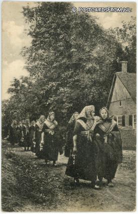 Staphorst, Staphorster Kerkgang ansichtkaart: Staphorst, Staphorster Kerkgang