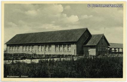 ansichtkaart: Middenmeer, School