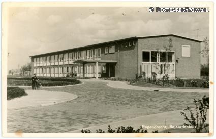 Papendrecht, Bejaardenhuis ansichtkaart: Papendrecht, Bejaardenhuis