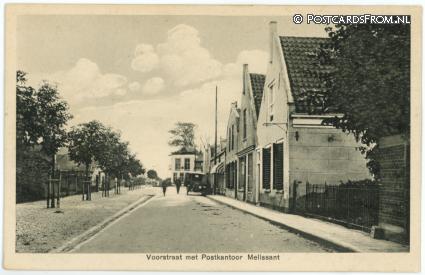 Melissant, Voorstraat met Postkantoor ansichtkaart: Melissant, Voorstraat met Postkantoor