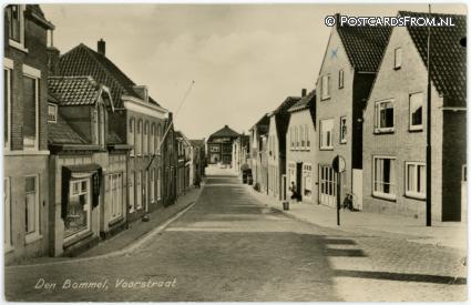 Den Bommel, Voorstraat ansichtkaart: Den Bommel, Voorstraat