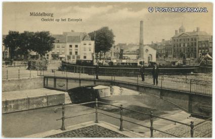 ansichtkaart: Middelburg, Gezicht op het Entrepot