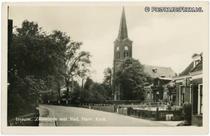 ansichtkaart: Irnsum, Zuideinde met Ned. Herv. Kerk