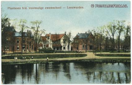 Leeuwarden, Plantsoen b.d. voormalige zwemschool ansichtkaart: Leeuwarden, Plantsoen b.d. voormalige zwemschool