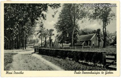 ansichtkaart: Gieten, Oude Boerenhuisjes