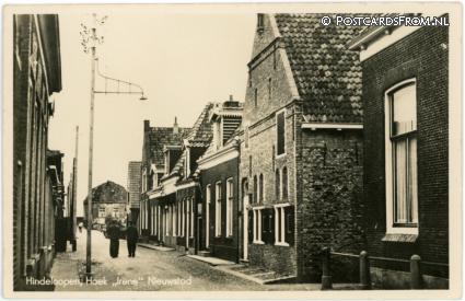 Hindeloopen, Hoek 'Irene' Nieuwstad ansichtkaart: Hindeloopen, Hoek 'Irene' Nieuwstad