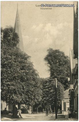 Lunteren, Dorpsstraat ansichtkaart: Lunteren, Dorpsstraat