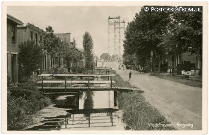 ansichtkaart: Waddinxveen, Brugweg