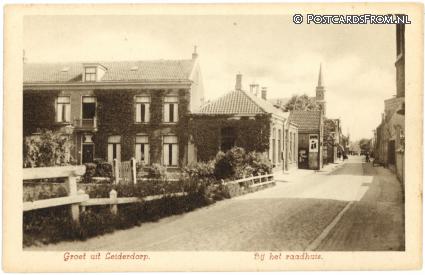 Leiderdorp, Bij het raadhuis ansichtkaart: Leiderdorp, Bij het raadhuis