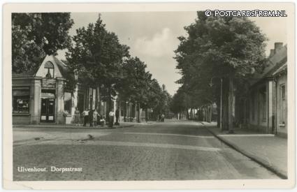 ansichtkaart: Ulvenhout, Dorpsstraat
